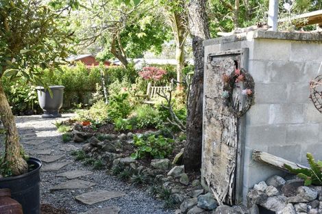 Photo of property in 6 The Strand, Whakapirau, Maungaturoto, 0583