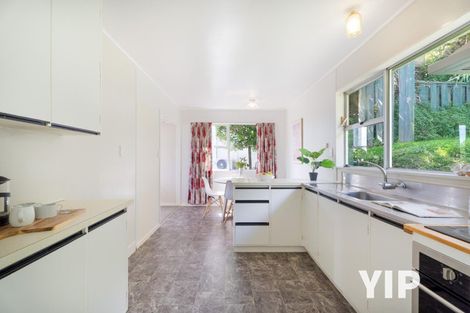 Photo of property in 93 Black Rock Road, Newlands, Wellington, 6037