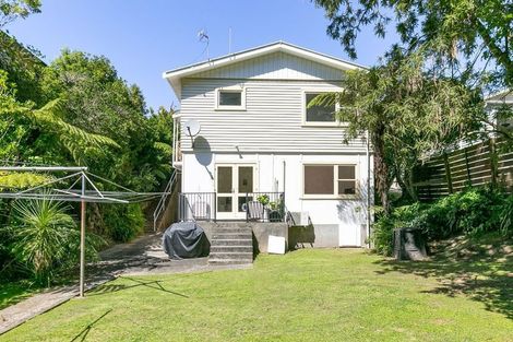 Photo of property in 8 Cross Street, Karori, Wellington, 6012
