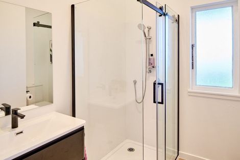 Photo of property in 143 Sievers Grove, Cannons Creek, Porirua, 5024