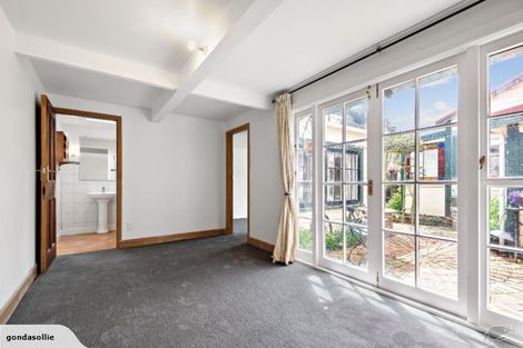 Photo of property in 7 Poplar Grove, Thorndon, Wellington, 6011