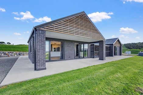 Photo of property in 717 Millbrook Road, Waipu, 0582