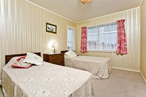 Photo of property in 36 Blakeborough Drive, Forrest Hill, Auckland, 0620