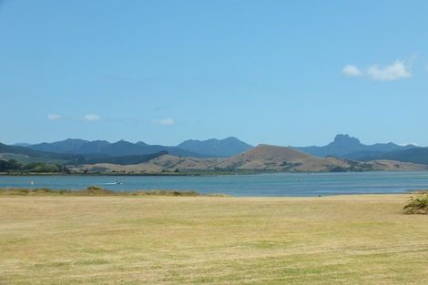 Photo of property in 124 Ti Kouka Crescent, Matarangi, Whitianga, 3592