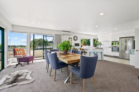 Photo of property in 117 Mangorei Road, Merrilands, New Plymouth, 4312