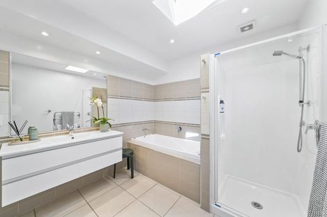 Photo of property in 89b Memorial Avenue, Ilam, Christchurch, 8053