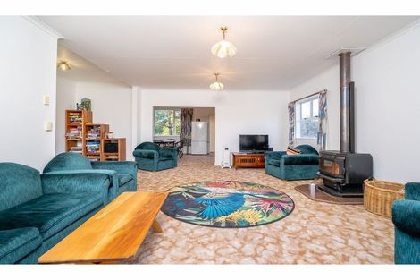 Photo of property in 73 Driver Street, Long Beach, Port Chalmers, 9081