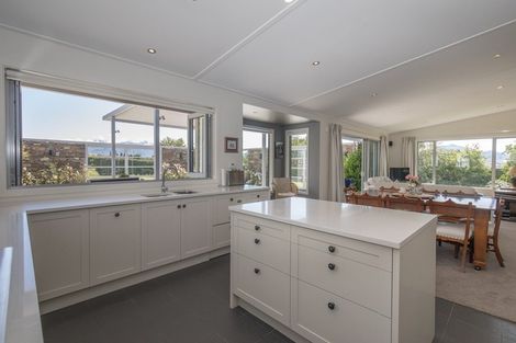 Photo of property in 2 Elderberry Crescent, Wanaka, 9305