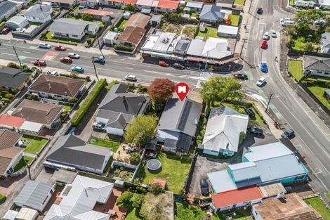 Photo of property in 5 Huatoki Street, Vogeltown, New Plymouth, 4310