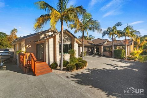 Photo of property in 13 Hobie Court, West Harbour, Auckland, 0618