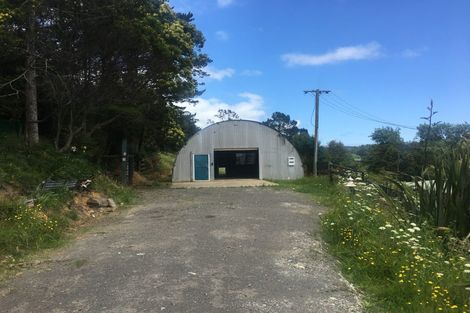 Photo of property in 695 State Highway 16, Kumeu, 0891