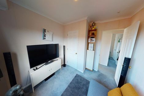 Photo of property in 1 Warwick Place, Springvale, Whanganui, 4501