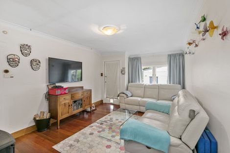 Photo of property in 457 Stokes Valley Road, Stokes Valley, Lower Hutt, 5019