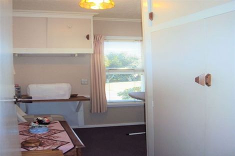 Photo of property in 58 Pembroke Street, Avondale, Christchurch, 8061