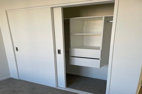 Photo of property in 22 Waipuhinui Way, Wiri, Auckland, 2104