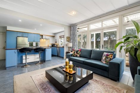 Photo of property in 37 Kinleith Way, Albany, Auckland, 0632