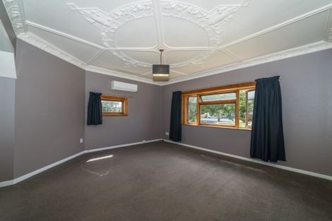 Photo of property in 18 Kowhai Avenue, Takaro, Palmerston North, 4410