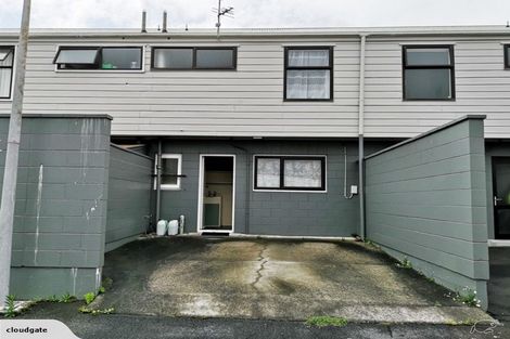 Photo of property in Lynbrae Court Flats, 20/4 Dr Taylor Terrace, Johnsonville, Wellington, 6037