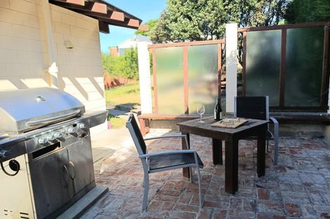 Photo of property in 256 Mount Pleasant Road, Mount Pleasant, Christchurch, 8081