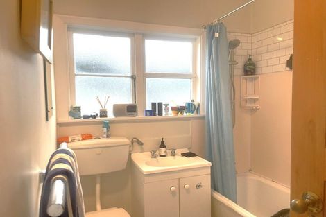 Photo of property in 28 Bell Road, Waiwhetu, Lower Hutt, 5010