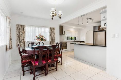 Photo of property in 14 Renoir Street, West Harbour, Auckland, 0618