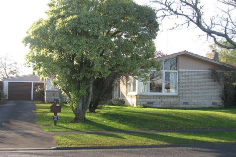 Photo of property in 74 Morrow Avenue, St Andrews, Hamilton, 3200