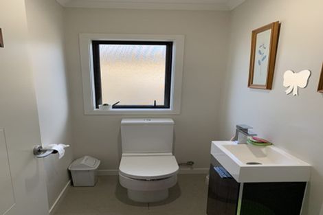 Photo of property in 37 Piwakawaka Court, Rototuna North, Hamilton, 3210