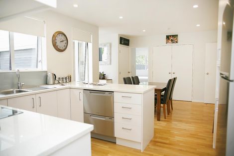 Photo of property in 24a Bunnythorpe Road, Papakura, 2110