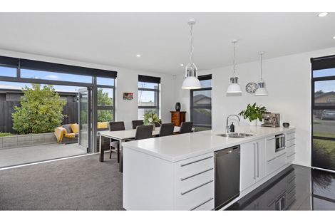 Photo of property in 5 Constance Place, Aidanfield, Christchurch, 8025