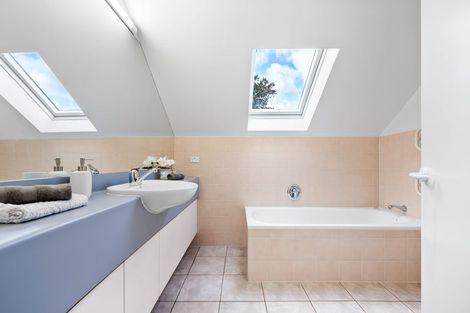 Photo of property in 2/94 Pretoria Street, Hutt Central, Lower Hutt, 5010