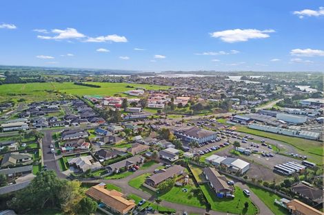 Photo of property in 11/15 O'sullivan Place, Waiuku, 2123