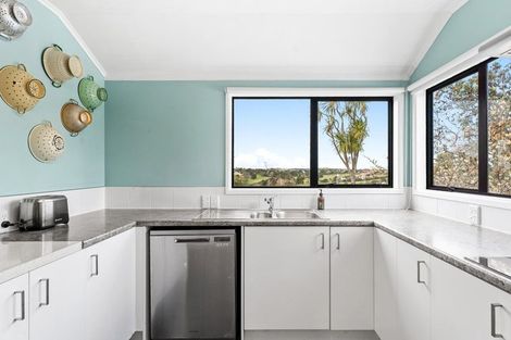 Photo of property in 32 Castaway Place, Gulf Harbour, Whangaparaoa, 0930