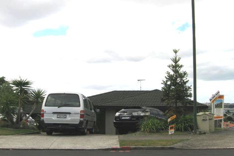 Photo of property in 35 Bronzewing Terrace, Unsworth Heights, Auckland, 0632