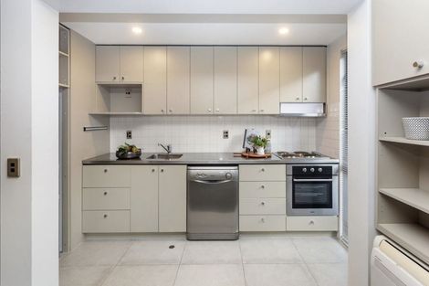 Photo of property in 9/868 Colombo Street, Christchurch Central, Christchurch, 8013