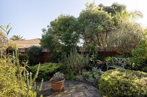 Photo of property in 14 Ohuirehe Road, Coastlands, Whakatane, 3120