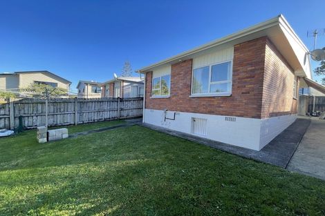 Photo of property in 1/7 Maunder Place, New Lynn, Auckland, 0600