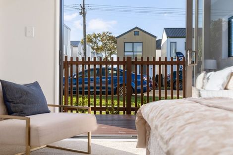 Photo of property in 71a Matipo Road, Te Atatu Peninsula, Auckland, 0610