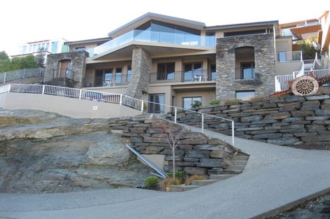 Photo of property in 37 Belfast Terrace, Queenstown, 9300