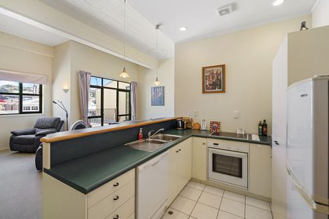 Photo of property in Tennyson Apartments, 14/25 Tennyson Street, Te Aro, Wellington, 6011