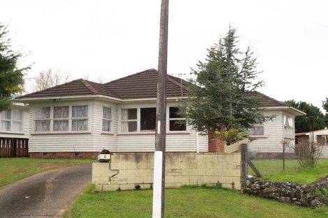 Photo of property in 5 Malcolm Place, Mangere East, Auckland, 2024