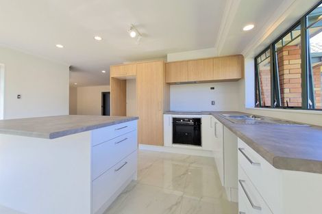 Photo of property in 33 Sandwick Drive, Weymouth, Auckland, 2103