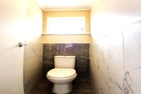 Photo of property in 1/11 Talavera Place, Te Atatu South, Auckland, 0602