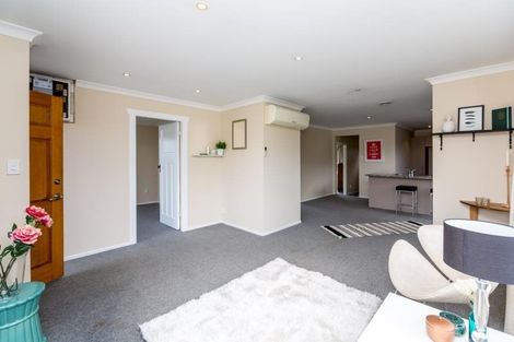 Photo of property in 10 Parris Street, Moturoa, New Plymouth, 4310