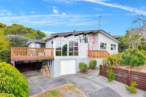 Photo of property in 4 Seabar Place, Glen Eden, Auckland, 0602