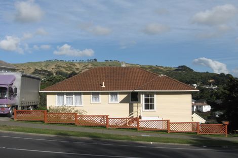Photo of property in 196 Mungavin Avenue, Cannons Creek, Porirua, 5024