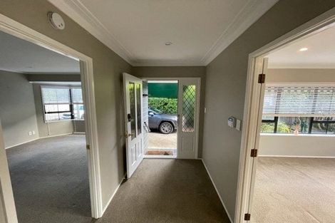 Photo of property in 2/48 Shakespeare Road, Milford, Auckland, 0620