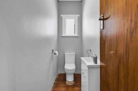 Photo of property in 197 Coronation Avenue, Welbourn, New Plymouth, 4310