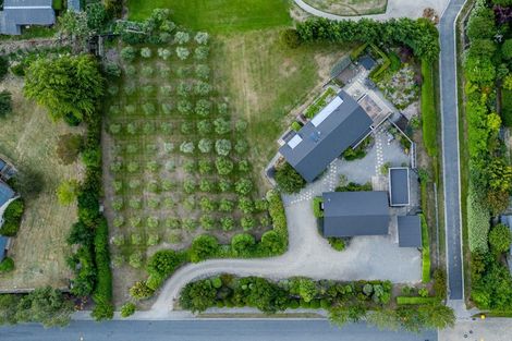 Photo of property in 5 Ridgecrest, Wanaka, 9305