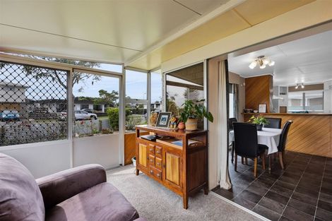 Photo of property in 5 Green Lane, Hawera, 4610