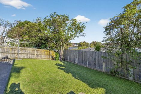 Photo of property in 27 Amorino Drive, Red Beach, 0932